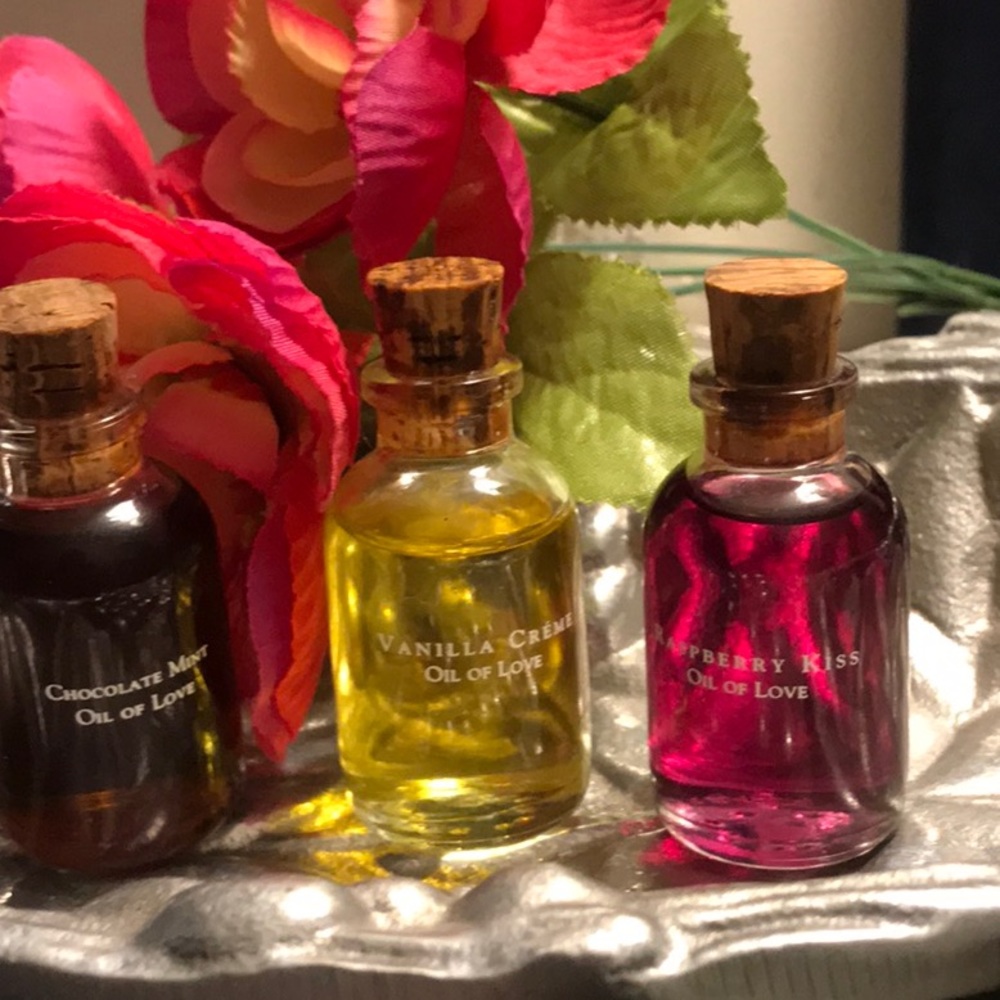 Kama Sutra….. the oils of love!💗. Never used!